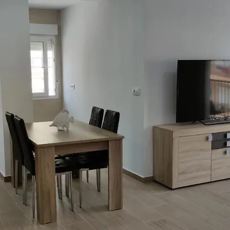 Beachfront Cozy Arenales Del Sol, Alicante Apartamento Arenales del Sol